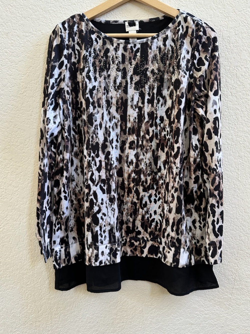 *NWOT CLOSING-SALE CHICO'S TOP